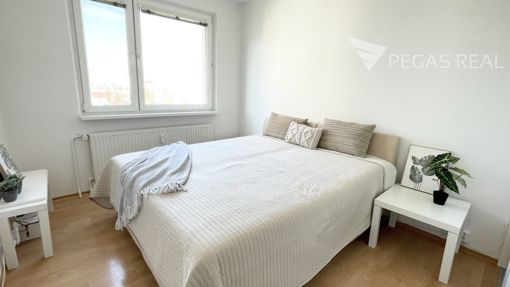 Prenájom 3-izbového bytu s balkónom – Koprivnická ulica, Bratislava – Dúbravka