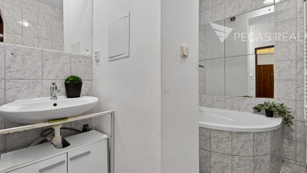 2,5 izbový byt, Bratislava, Nové Mesto, Teplická ulica