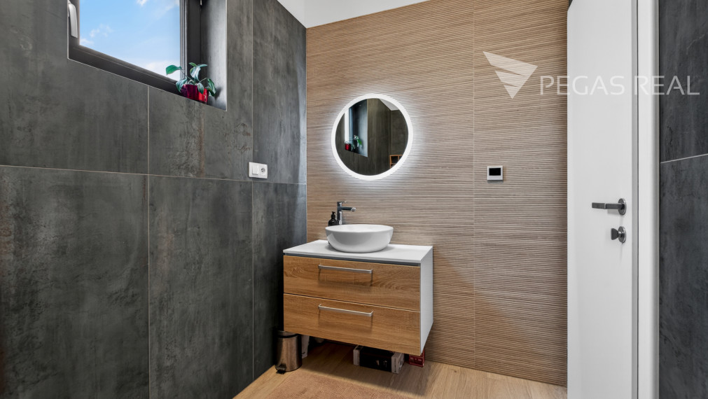 NA PREDAJ | Moderný 4-izbový bungalov – Miloslavov / Alžbetin dvor