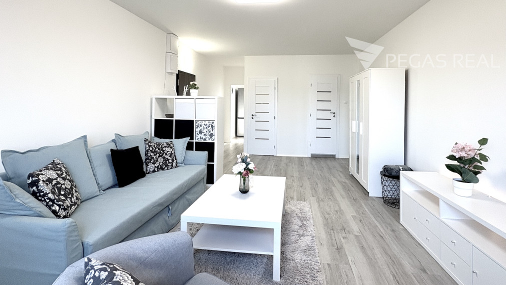 Veľký novozrekonštruovaný a kompletne zariadený 2i byt na ul. Studenohorská s možnosťou TP