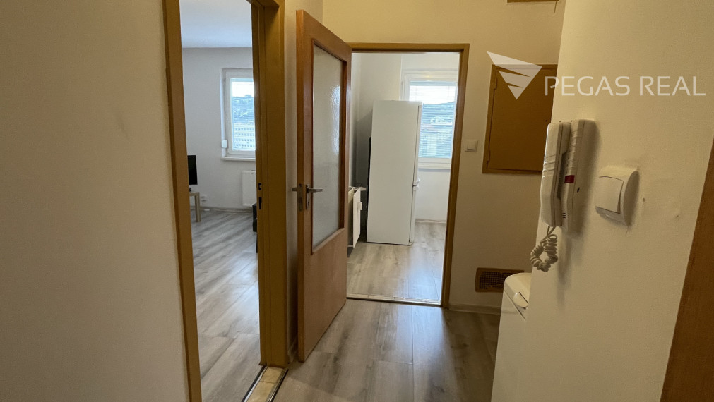 1-IZBOVÝ BYT SO SAMOSTATNOU KUCHYŇOU | NOVÉ MESTO – BÚDYŠÍNSKA