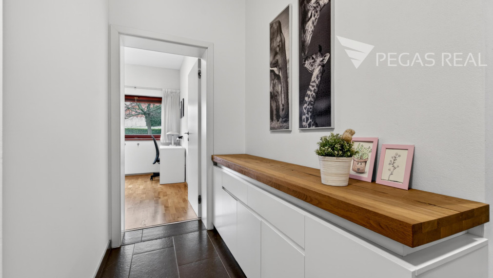 4-izbový byt so záhradou a veľkou terasou v rodinnom dome v Ivanke pri Dunaji - VIDEO