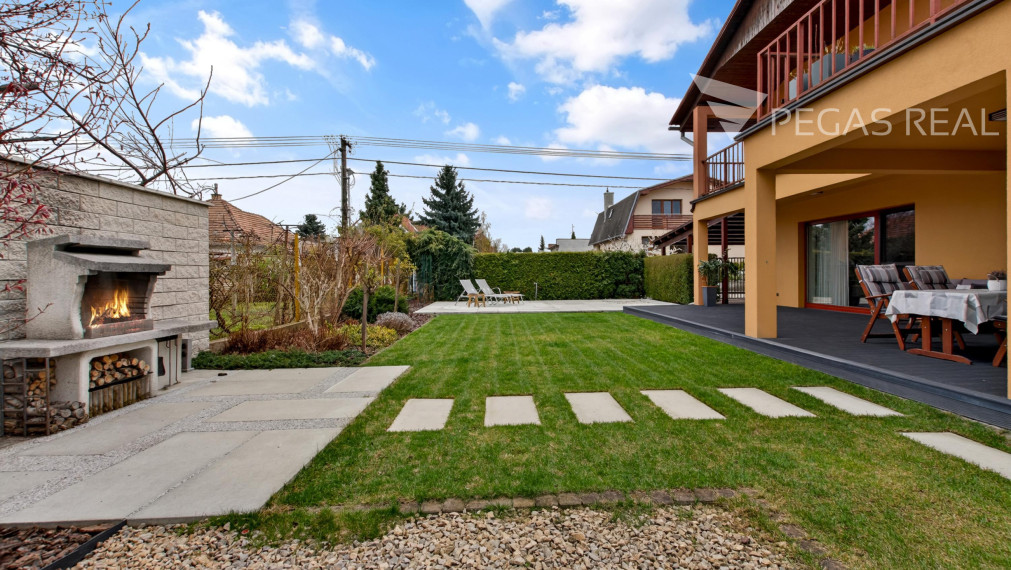 4-izbový byt so záhradou a veľkou terasou v rodinnom dome v Ivanke pri Dunaji - VIDEO