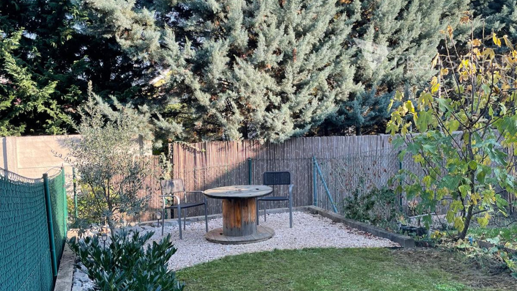 Pekný 1,5 izbový byt so záhradou vo Vajnoroch