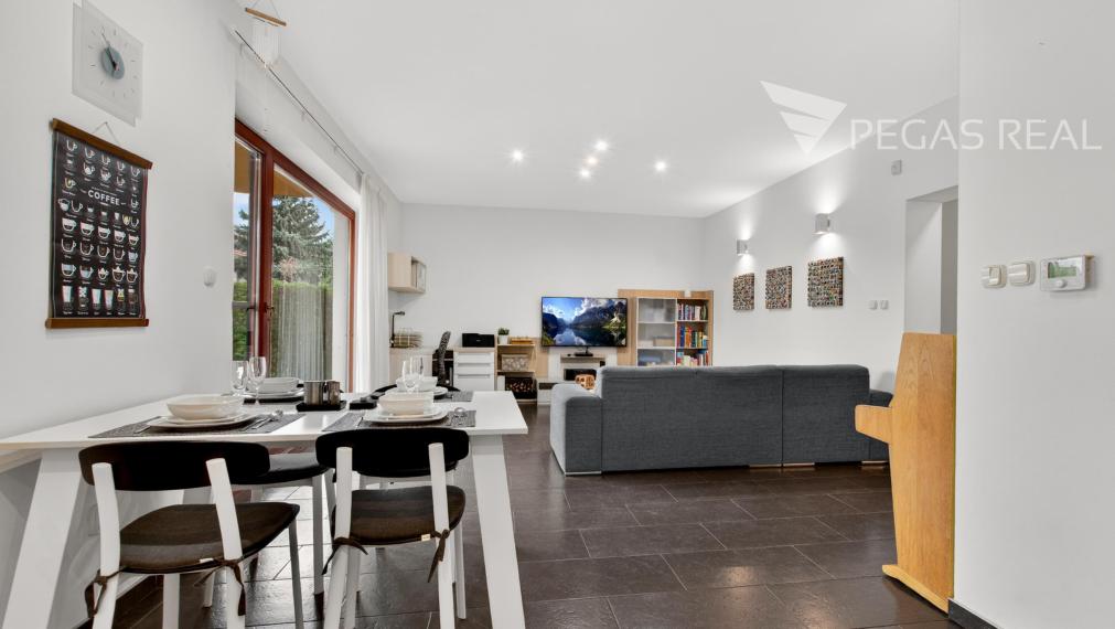 4-izbový byt so záhradou a veľkou terasou v rodinnom dome v Ivanke pri Dunaji - VIDEO