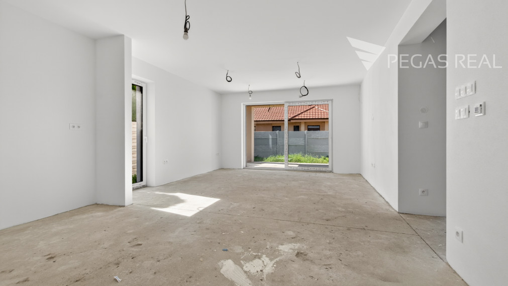 Moderný 3-izbový dom v kľudnej ulici – Veľké Úľany | novostavba s potenciálom dotvoriť si dom podľa seba