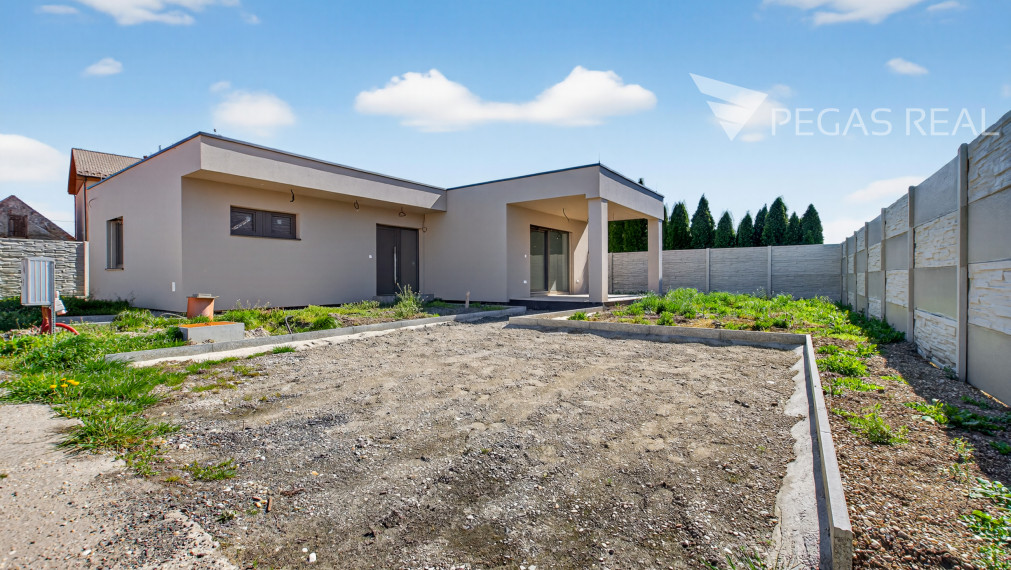 Moderný 3-izbový dom v kľudnej ulici – Veľké Úľany | novostavba s potenciálom dotvoriť si dom podľa seba