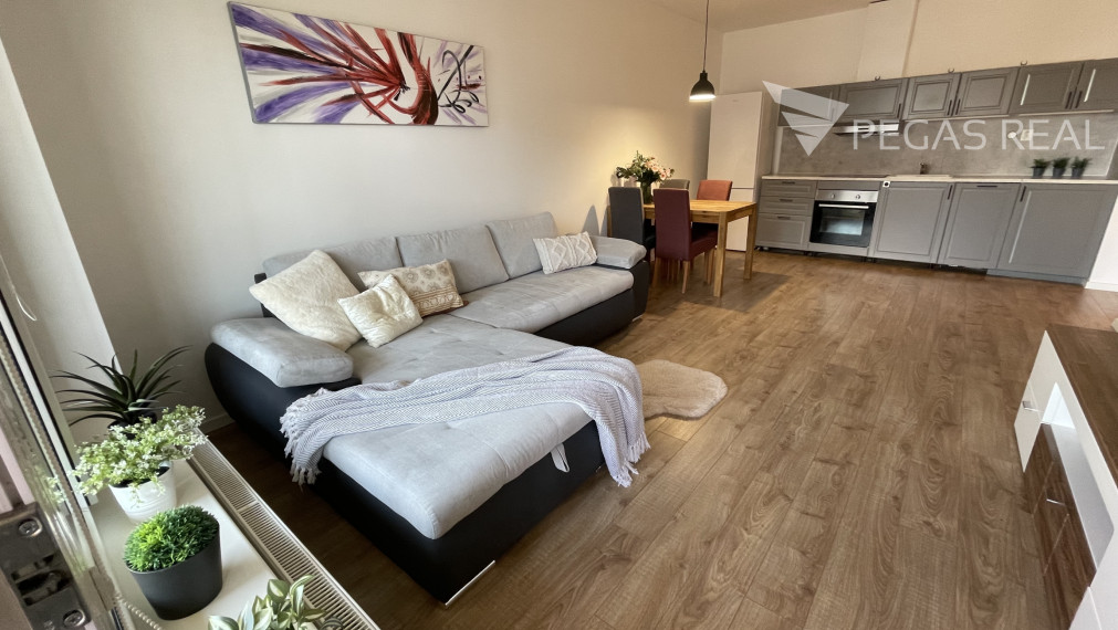 Moderný 2-izbový byt s veľkorysou lodžiou (12 m²) | BORY | parkovanie