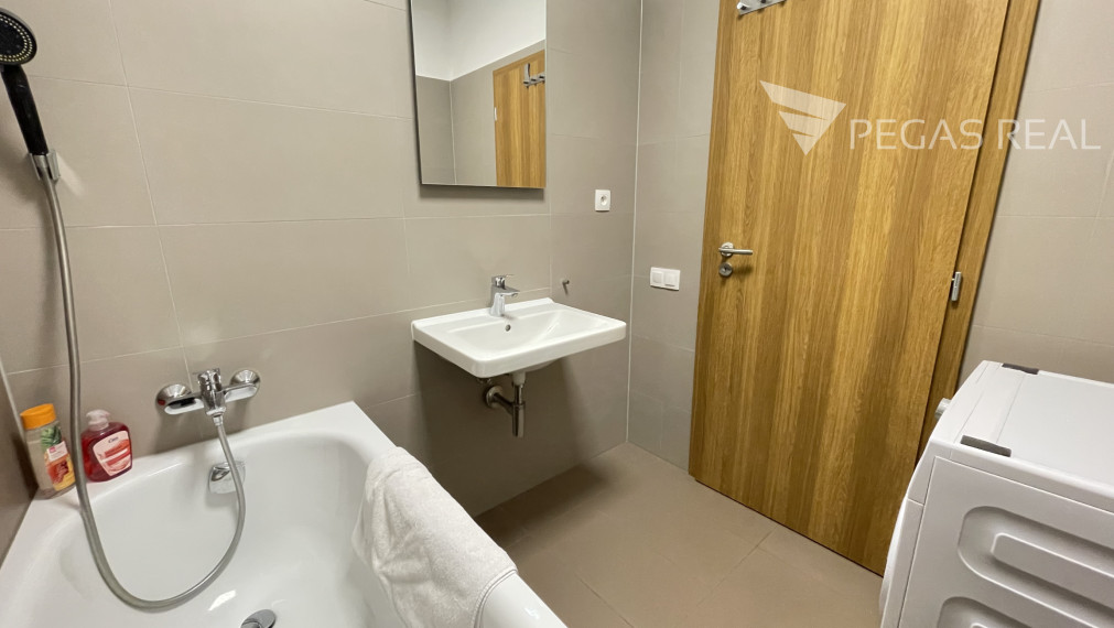 Moderný 2-izbový byt s veľkorysou lodžiou (12 m²) | BORY | parkovanie