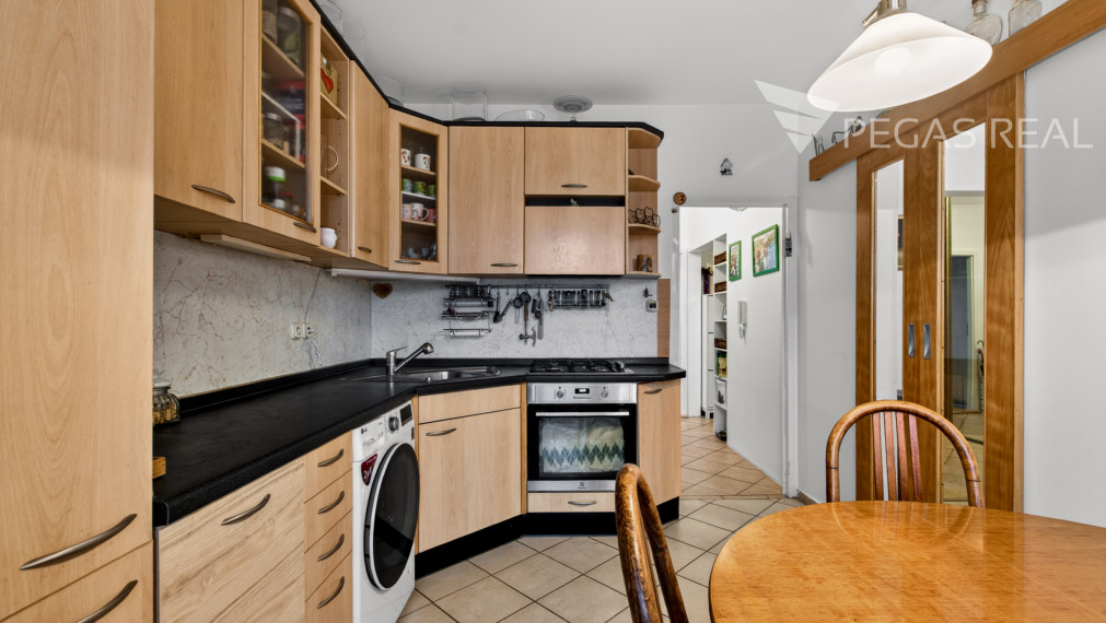 3-izbový byt s výbornou dispozíciou, Karlova Ves – Dlhé diely, Hlaváčikova ulica