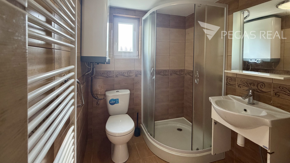 Celoročne obyvateľná chata pri jazere- Sekule