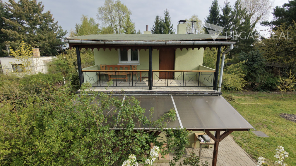 Celoročne obyvateľná chata pri jazere- Sekule