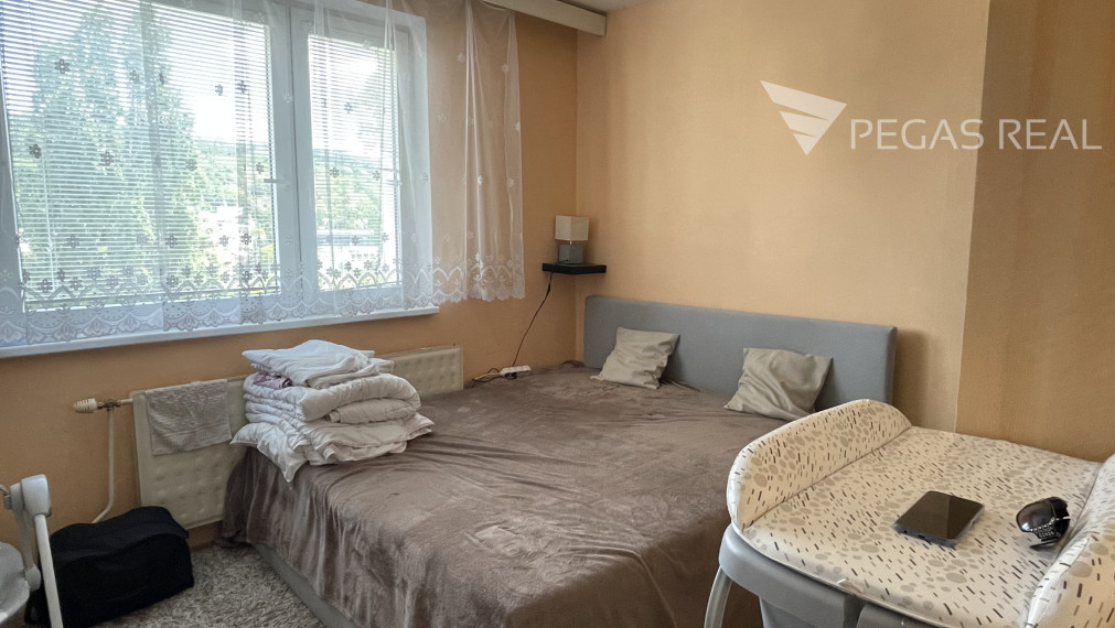 3-izbový byt s veľkou loggiou a pivnicou vo vyhľadávanej lokalite BA – Lamač