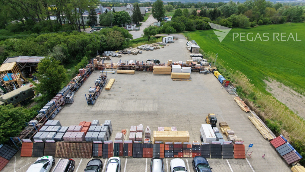 Spevnená plocha 1 050 m² pre nákladné autá, kontajnery a skladovanie – Záhorská Bystrica, D2