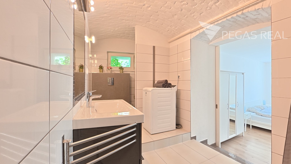 INVESTIČNÝ 2-IZBOVÝ BYT 63 m² V CENTRE BRATISLAVY – PALISÁDY