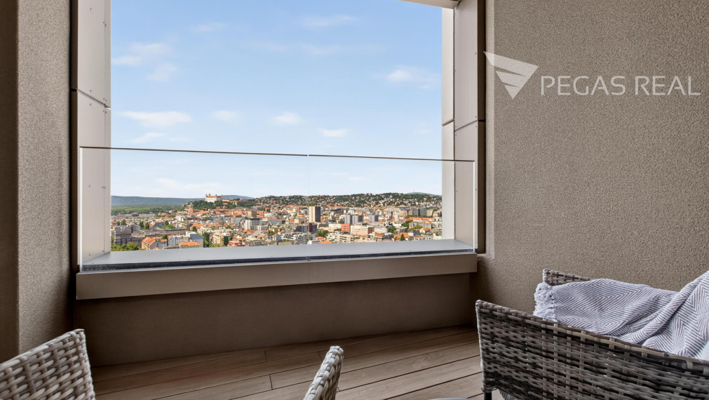 SKY PARK | DIZAJNOVÝ 2-IZBOVÝ BYT NA 23. POSCHODÍ S VÝHĽADOM NA HRAD