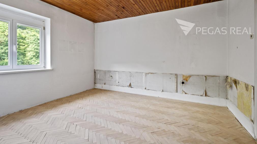 Byt s výnimočným potenciálom na luxusný 2-izbový byt v tichej časti Starého Mesta na Lovinského
