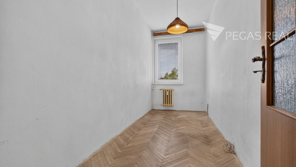 3-IZBOVÝ BYT S LOGGIOU NA ŠTRKOVCI | SOLIVARSKÁ ULICA | 61,5 m²