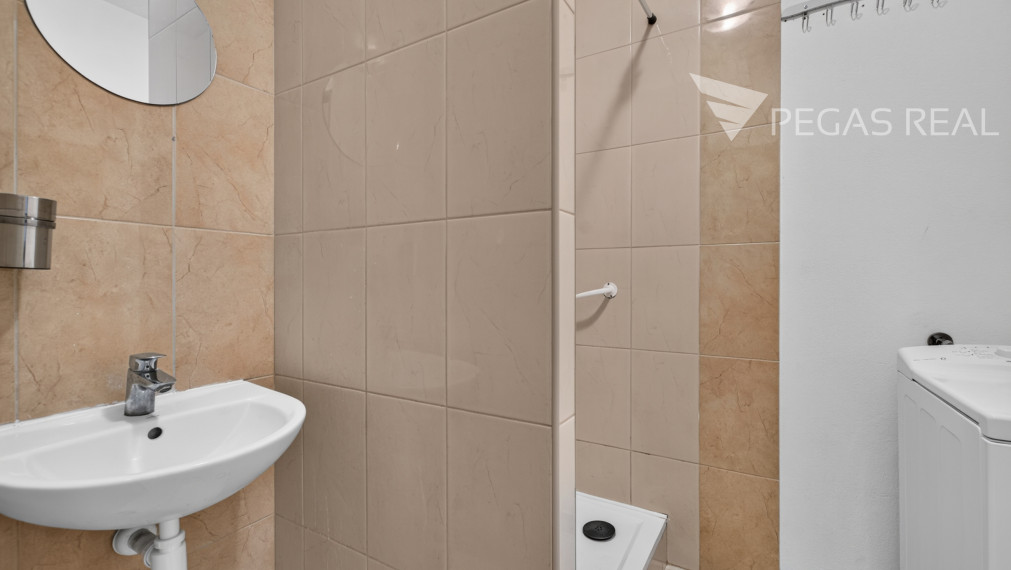 3-IZBOVÝ BYT S LOGGIOU NA ŠTRKOVCI | SOLIVARSKÁ ULICA | 61,5 m²