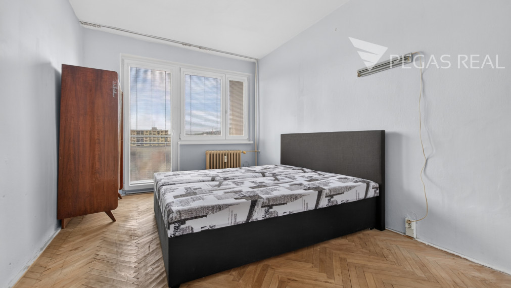 3-IZBOVÝ BYT S LOGGIOU NA ŠTRKOVCI | SOLIVARSKÁ ULICA | 61,5 m²