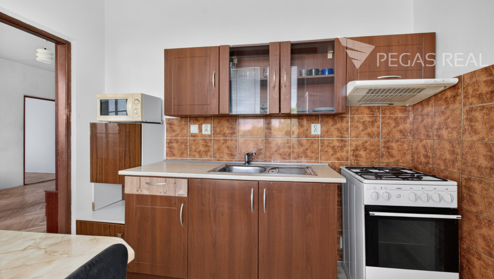 3-IZBOVÝ BYT S LOGGIOU NA ŠTRKOVCI | SOLIVARSKÁ ULICA | 61,5 m²