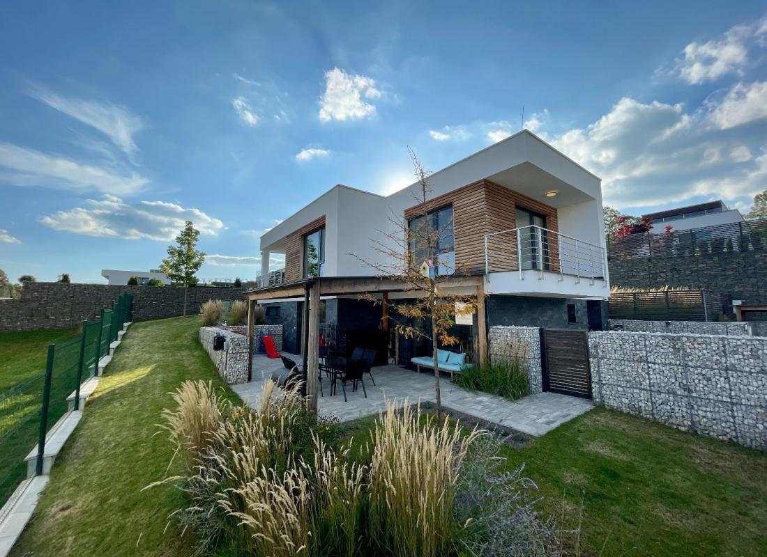 Luxusná rodinná vila s wellnessom v Bojniciach - VIDEO