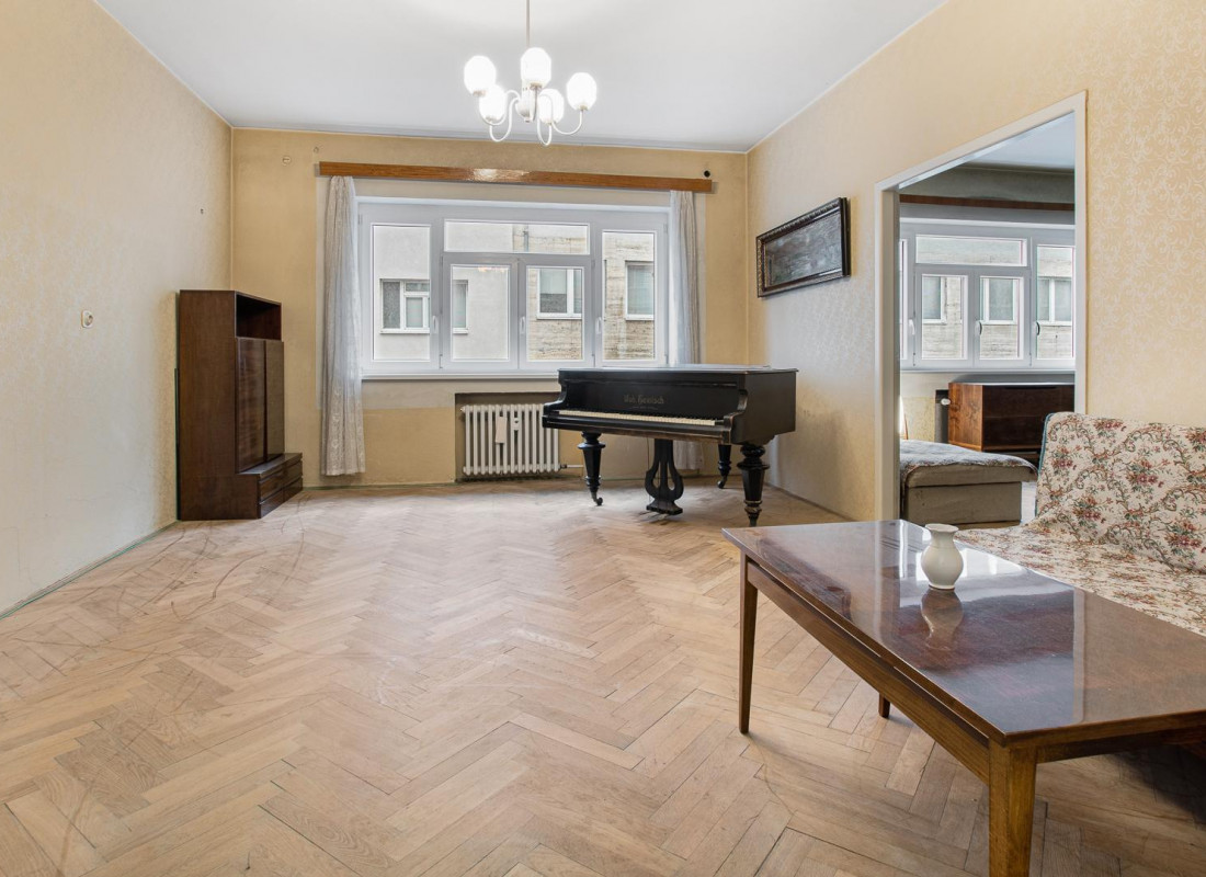Veľký 3 izbový byt v Bratislave na Grosslingovej ulici