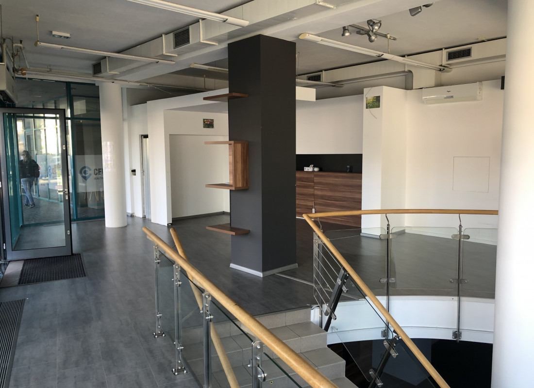 Lukratívny obchodný priestor 300 m2 vedľa OC VIVO, Vajnorská ulica