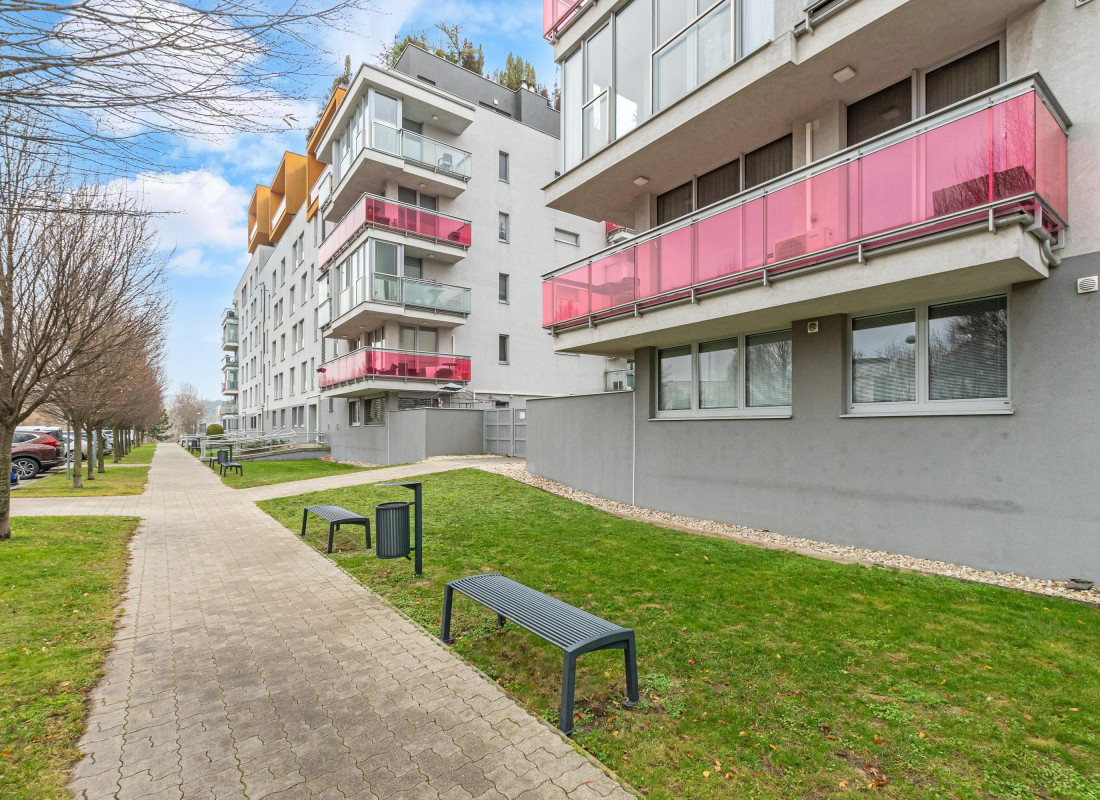 Rezervované: CUBICON - Dizajnový 2 izbový byt v Karlovej vsi