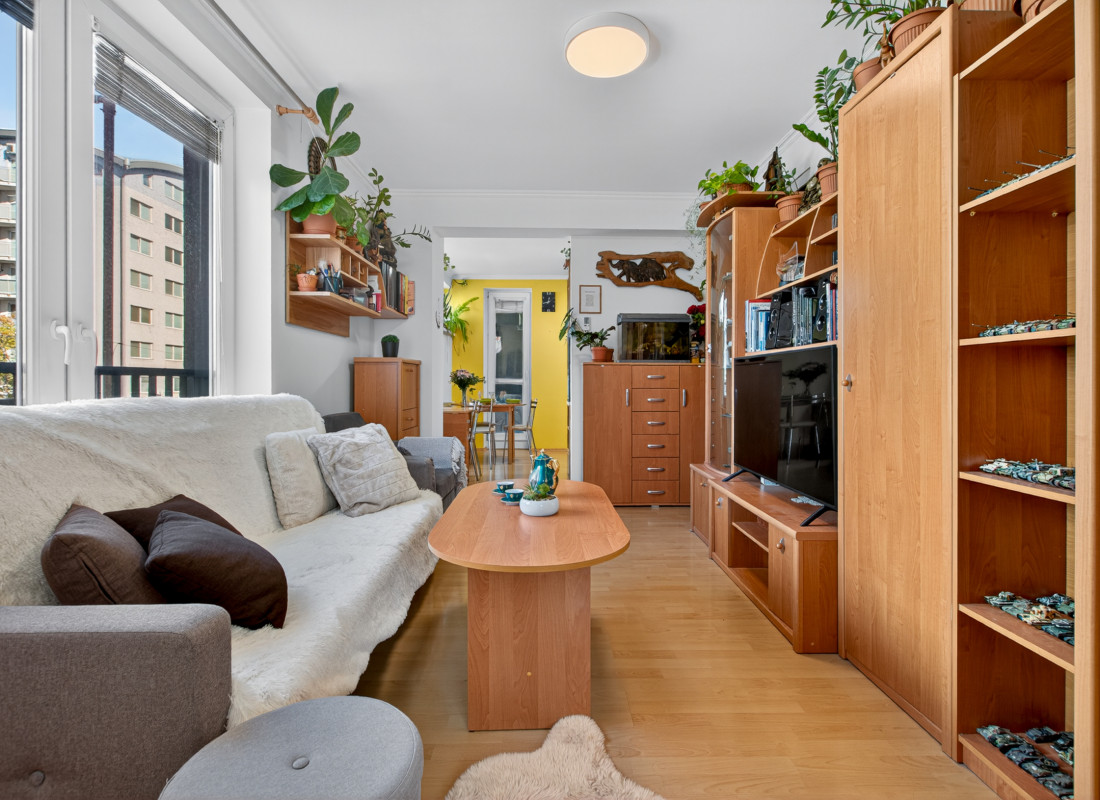 Priestranný byt, dispozične zmenený na trojizbový, Kazanská ulica - VIDEO