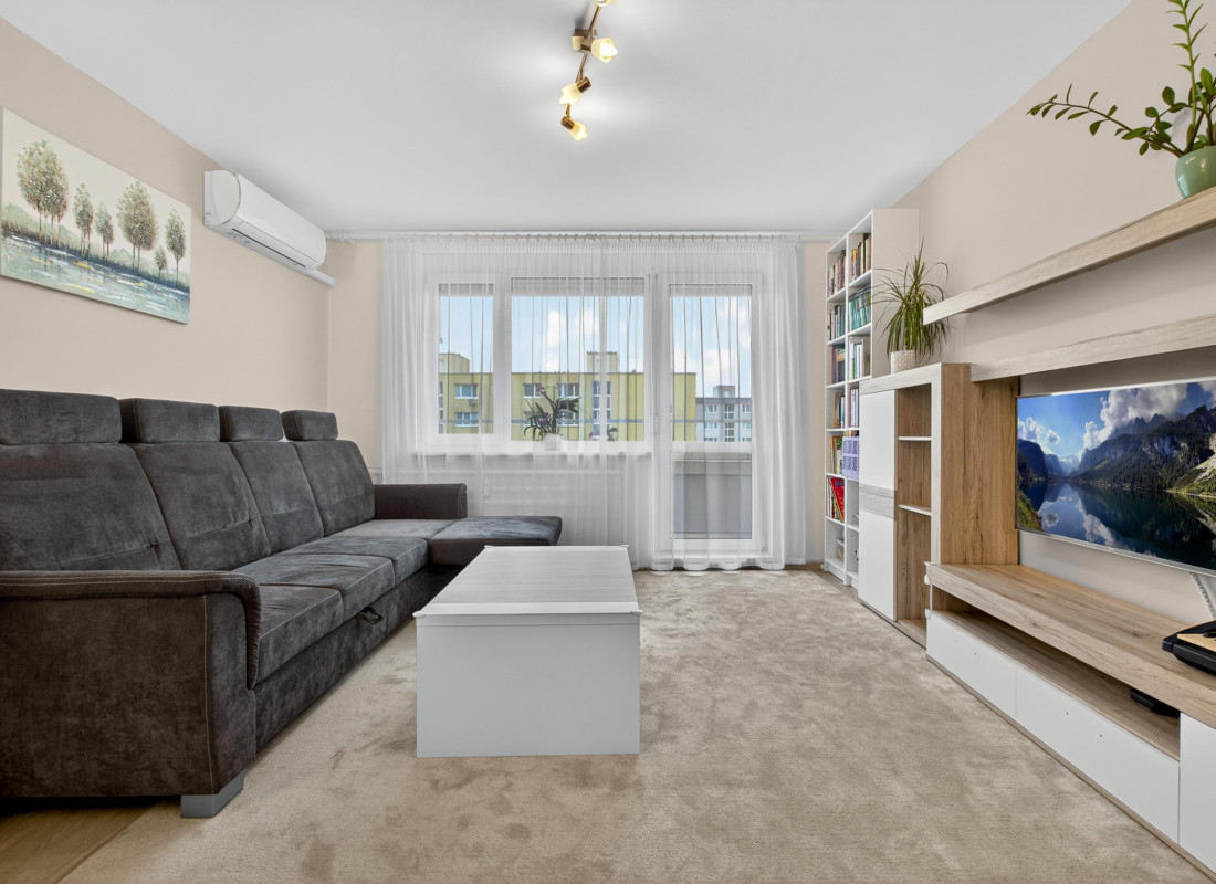 3-izbový byt s dvoma loggiami a pivnicou v Petržalke na Vígľašskej v Bratislave - VIDEO