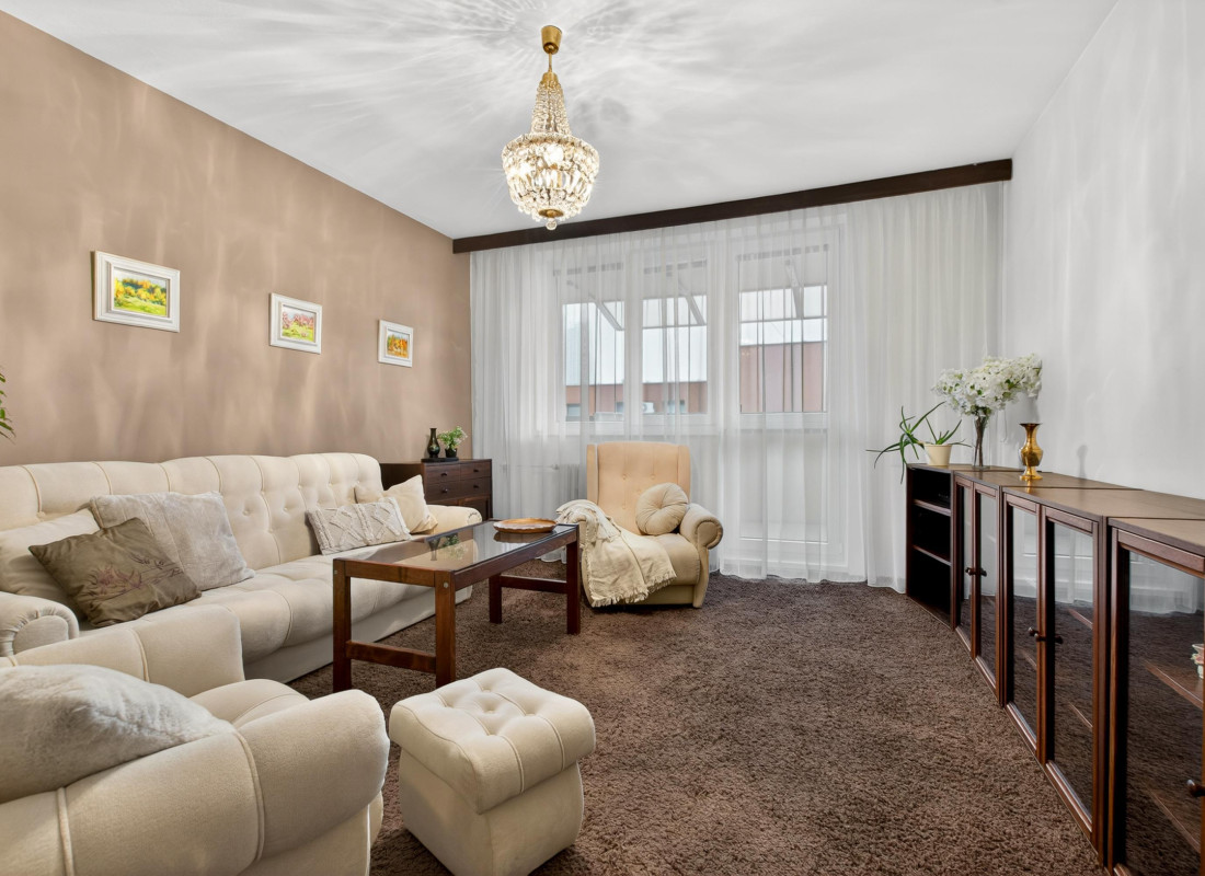 Veľký 2-izbový byt na Grosslingovej v centre mesta