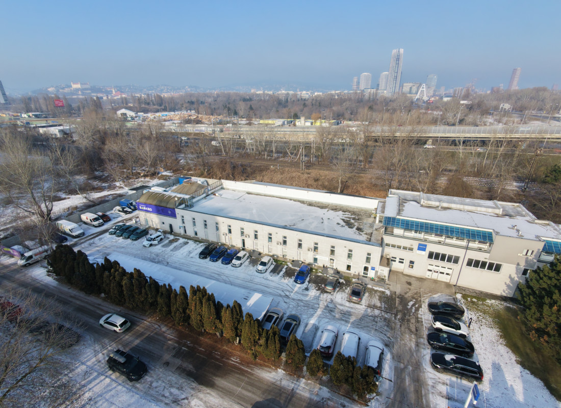 Developerský pozemok na bytovú a polyfunkčnú výstavbu, Petržalka – Šustekova ulica