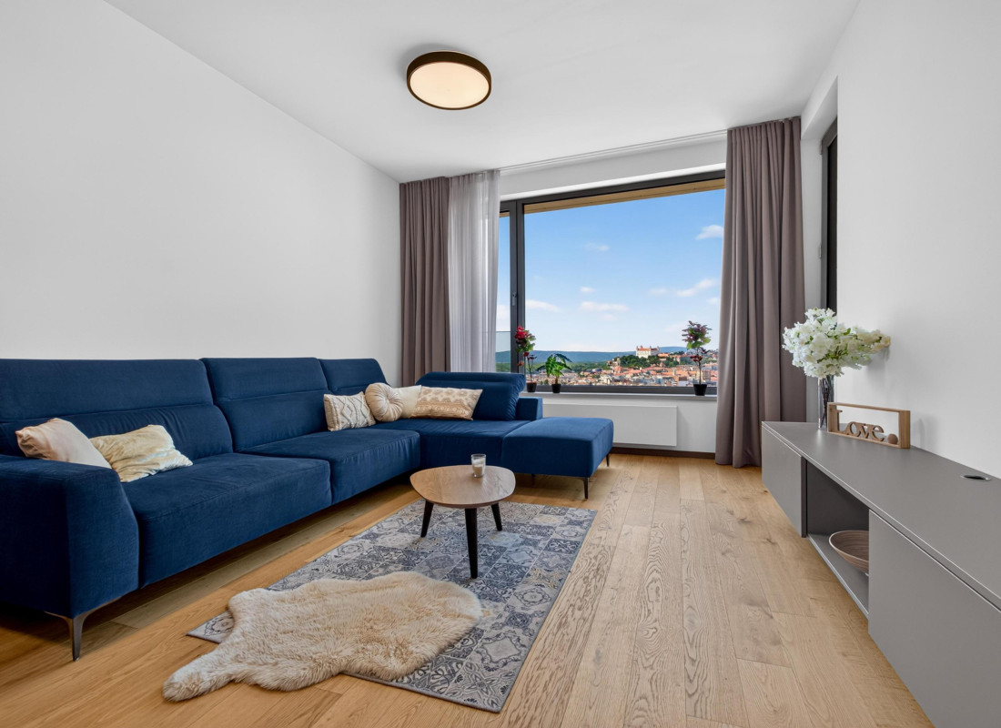 SKY PARK | DIZAJNOVÝ 2-IZBOVÝ BYT NA 23. POSCHODÍ S VÝHĽADOM NA HRAD