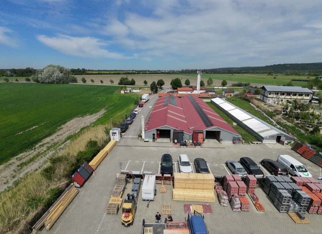 Moderný priemyselný areál 5 302 m² – Záhorská Bystrica