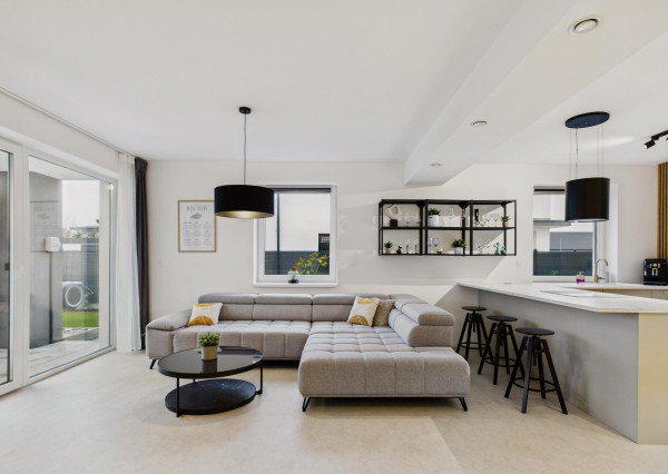 ŠTÝLOVÝ 4-IZBOVÝ RODINNÝ DOM S DOKONALE UDRŽIAVANOU ZÁHRADOU – CHORVÁTSKY GROB