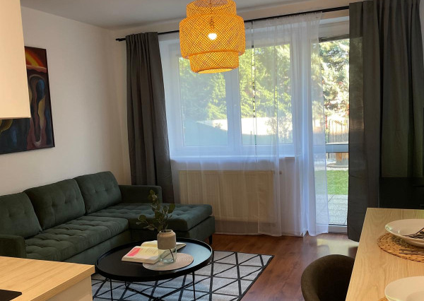 PRENAJATÉ - 1,5 izbový byt so záhradou a garážou vo Vajnoroch