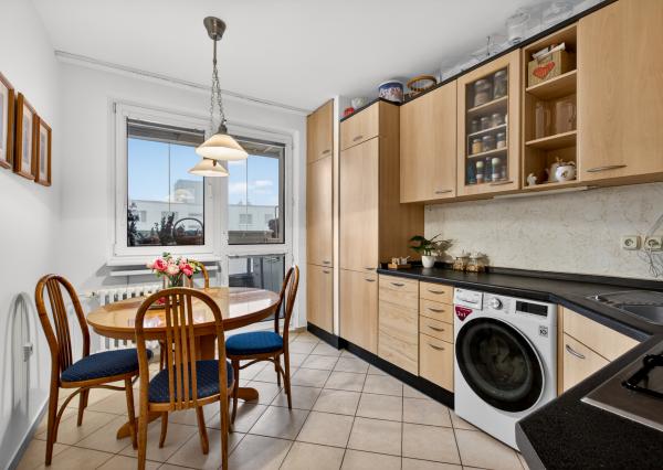 3-izbový byt s výbornou dispozíciou, Karlova Ves – Dlhé diely, Hlaváčikova ulica