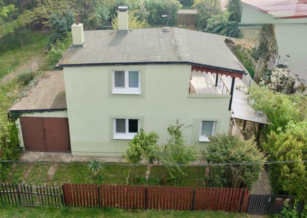 Celoročne obyvateľná chata pri jazere- Sekule